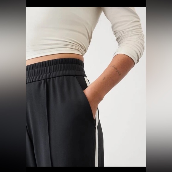 NWT Athleta Finish Line Track pant Black/White Pant Size Large L - Picture 5 of 7